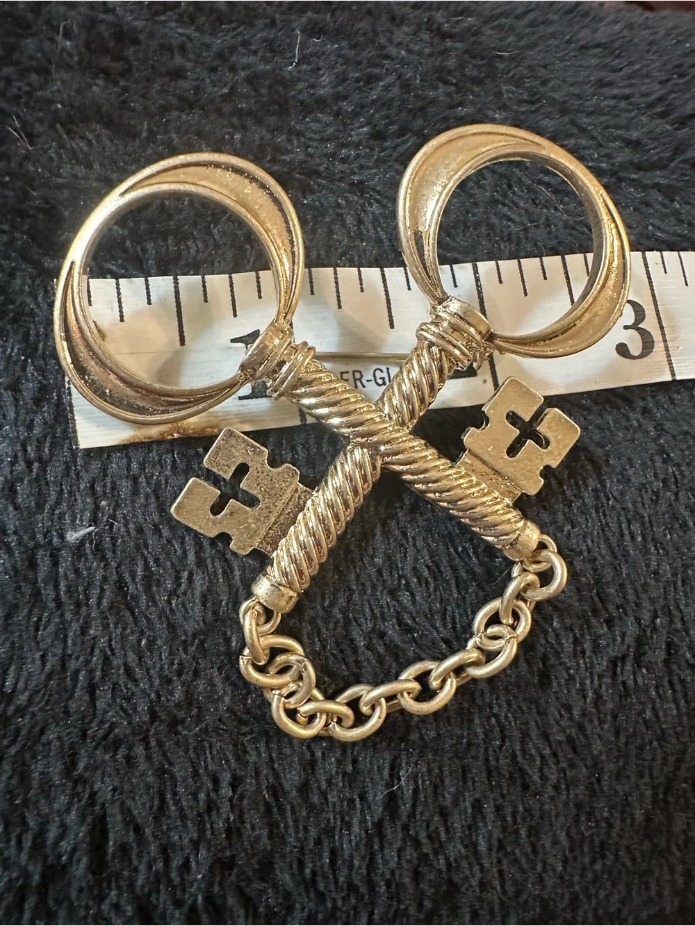 Free People Gold Tone Double Skeleton Key Brooch Chain Swag Pin NWT